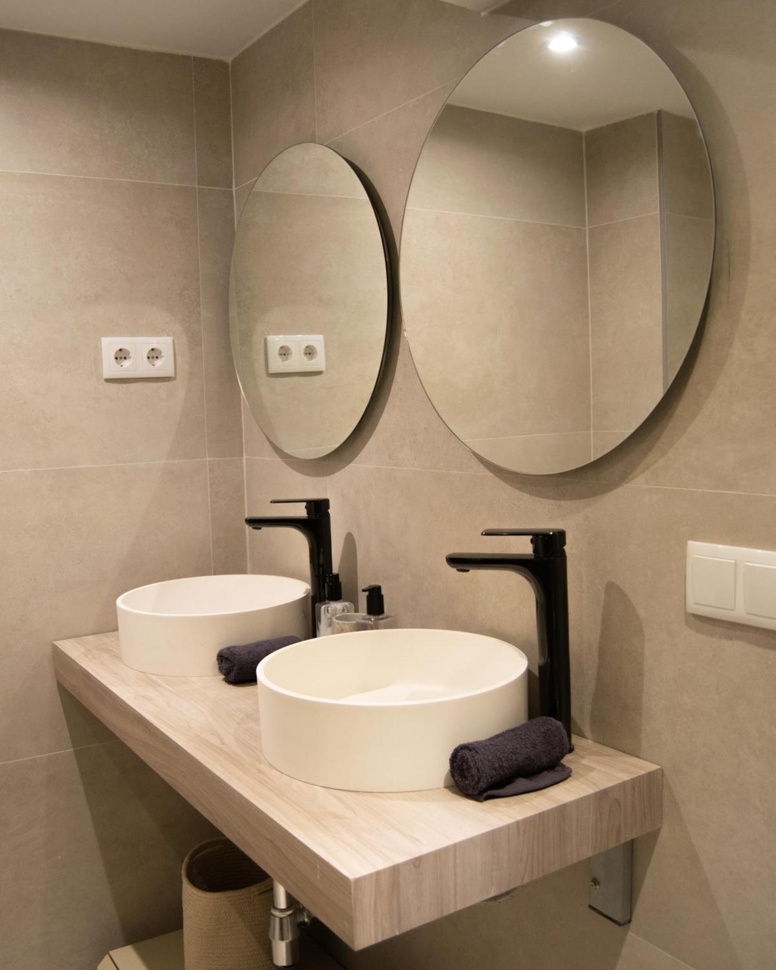 Casa Bar Apartment มาดริด ภายนอก รูปภาพ